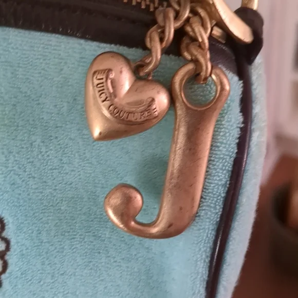 VINTAGE JUICY COUTURE TOOTSIE ROLL BARREL BAG! - Picture 6 of 17